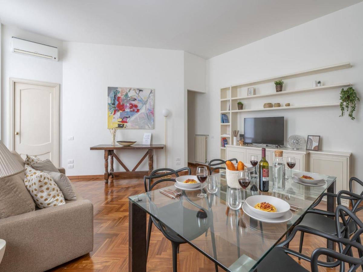מילאנו The Best Rent - Gorgeous Two-Bedroom Apartment In Porta Nuova District מראה חיצוני תמונה
